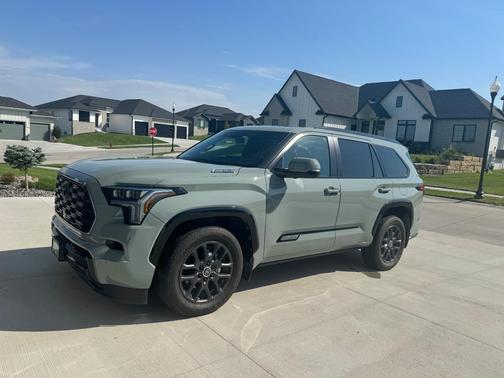 Green 2024 Toyota Sequoia Platinum