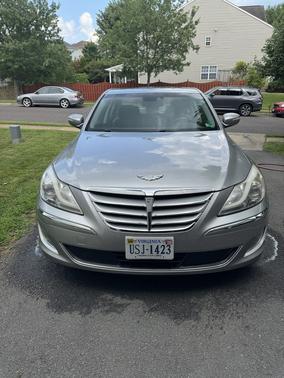 Silver 2012 Hyundai Genesis 5