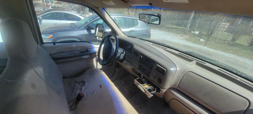 2001 Ford F-250 XL SuperCab Super Duty