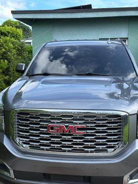 Silver 2019 GMC Yukon Denali