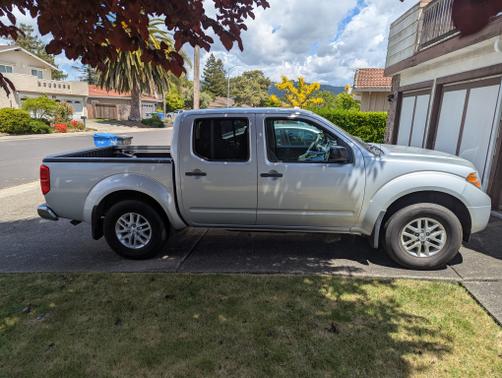2016 Nissan Frontier SV