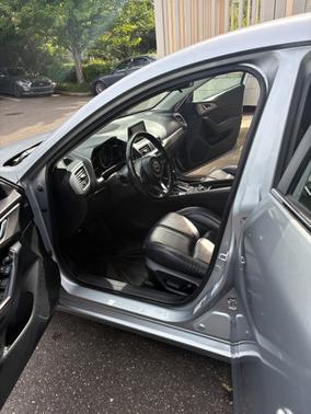 Silver 2018 Mazda Mazda3 Touring