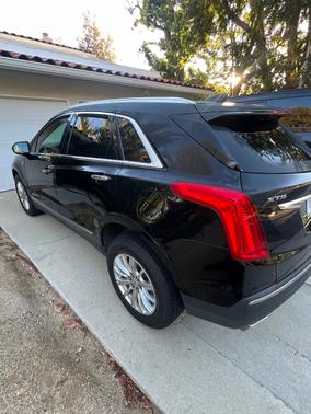 Black 2018 Cadillac XT5 Base