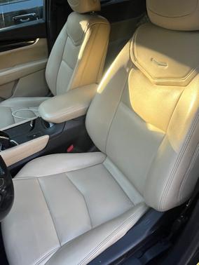 Black 2018 Cadillac XT5 Base
