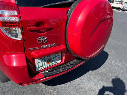 Red 2009 Toyota RAV4 Base