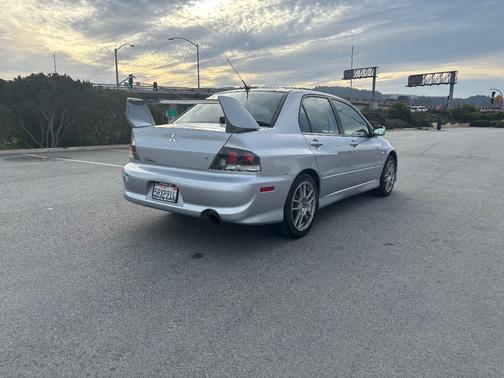 2006 Mitsubishi Lancer Evolution IX