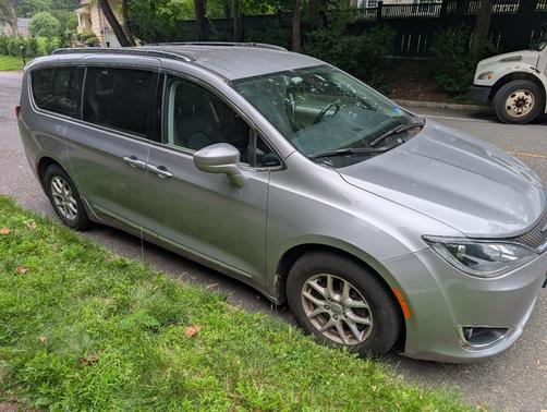 Silver 2020 Chrysler Pacifica Touring L