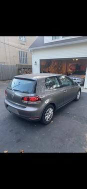 2010 Volkswagen Golf 2-Door