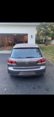 2010 Volkswagen Golf 2-Door