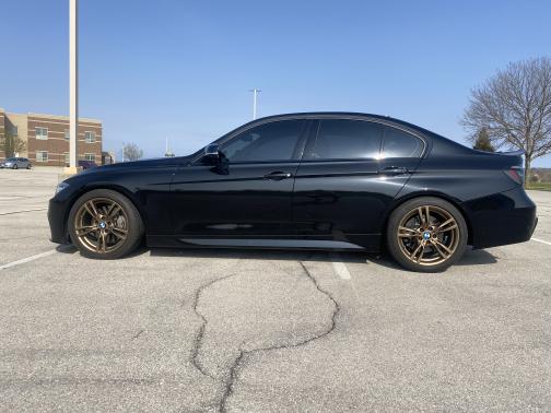 Photo 3 of 8 of 2014 BMW 335 i xDrive