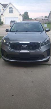 Gray 2019 Kia Sorento LX