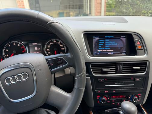 2012 Audi Q5 2.0T Premium Plus
