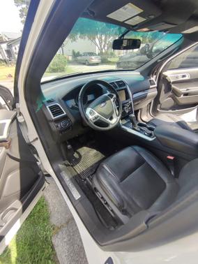 White 2015 Ford Explorer Limited