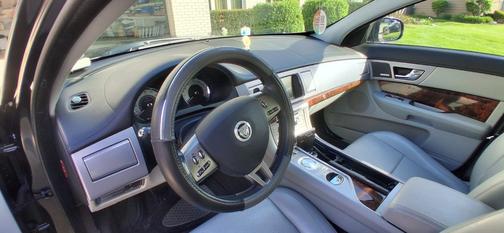 Black 2011 Jaguar XF Premium