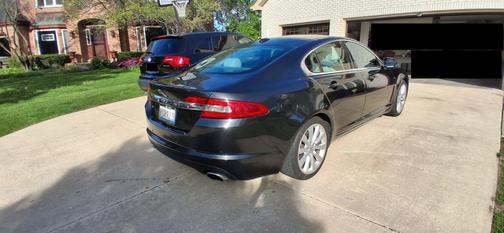 Black 2011 Jaguar XF Premium