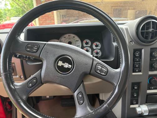 Red 2004 Hummer H2 Base