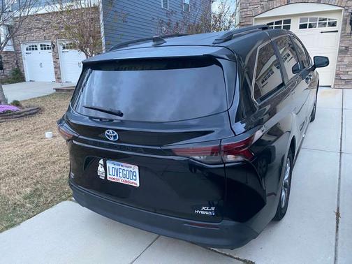 2023 Toyota Sienna XLE