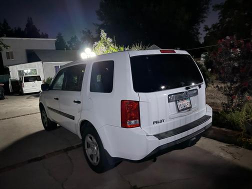 White 2013 Honda Pilot LX