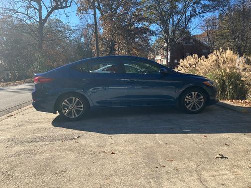 2017 Hyundai ELANTRA Value Edition