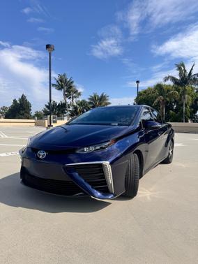 2018 Toyota Mirai Base