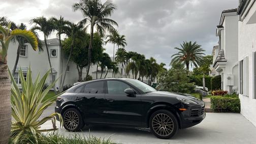 2023 Porsche Cayenne Platinum Edition Coupe AWD