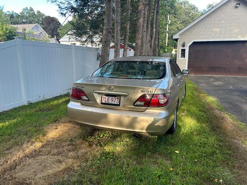 Beige 2002 Lexus ES 300 Base
