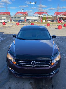 2013 Volkswagen Passat 2.0 TDI SE w/ Sunroof