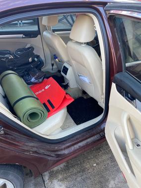 2013 Volkswagen Passat 2.0 TDI SE w/ Sunroof