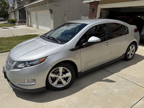 Silver 2015 Chevrolet Volt Base