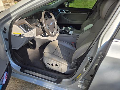 2016 Hyundai Genesis 3.8