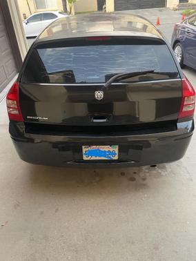 Black 2006 Dodge Magnum Base
