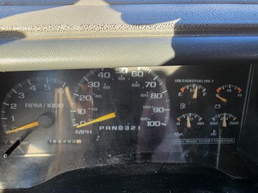 1999 GMC Suburban 1500