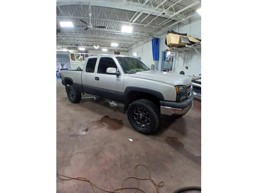 Gold 2007 Chevrolet Silverado 1500 LT3 H/D Extended Cab Classic
