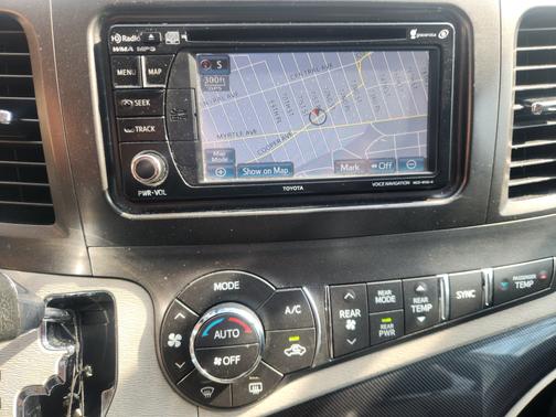 2014 Toyota Sienna SE