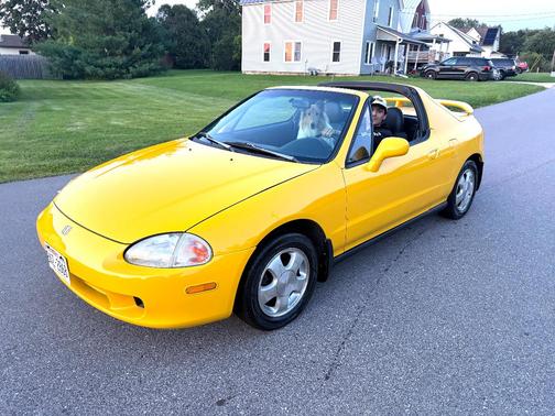 Yellow 1997 Honda del Sol Si