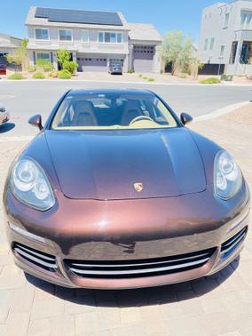 2014 Porsche Panamera 2