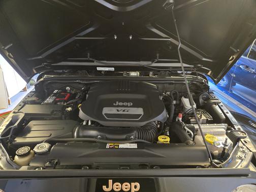 2014 Jeep Wrangler Unlimited Dragon Edition