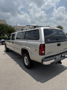 2004 Chevrolet Silverado 2500 LT H/D Crew Cab