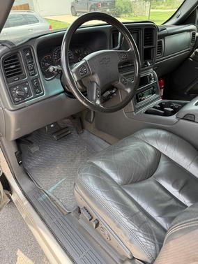 2004 Chevrolet Silverado 2500 LT H/D Crew Cab