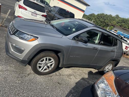 Silver 2018 Jeep Compass Sport
