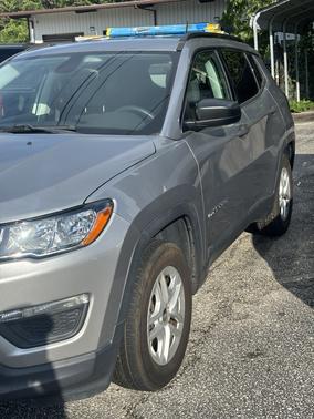 Silver 2018 Jeep Compass Sport