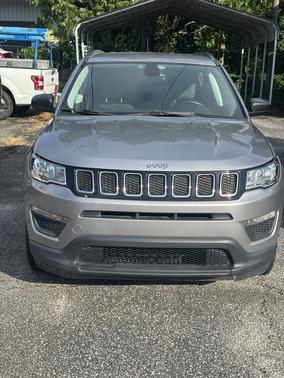 Silver 2018 Jeep Compass Sport