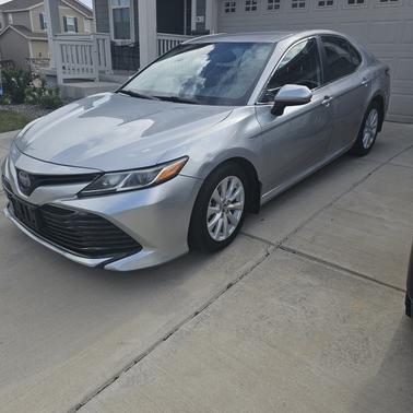 Silver 2019 Toyota Camry LE