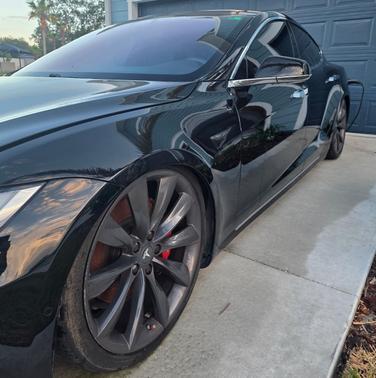 Black 2017 Tesla Model S P100D