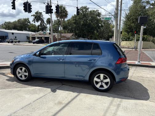 2017 Volkswagen Golf TSI Wolfsburg Edition 4-Door