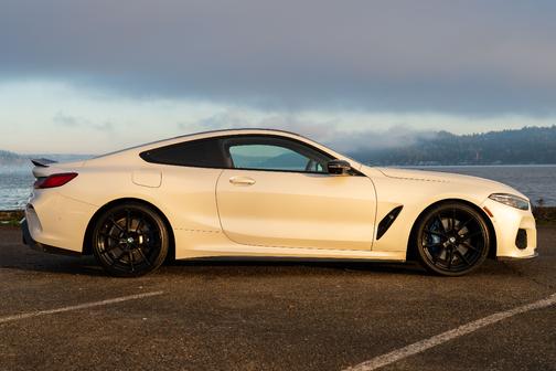 2022 BMW 840 i