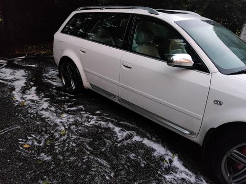 White 2002 Audi S6 Avant