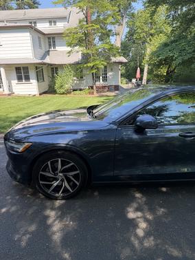 Blue 2020 Volvo S60 T5 Momentum