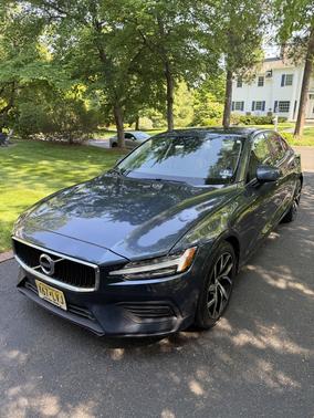 Blue 2020 Volvo S60 T5 Momentum