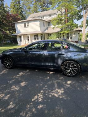 Blue 2020 Volvo S60 T5 Momentum